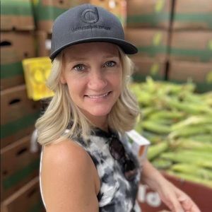 Meet your Posher, Malora